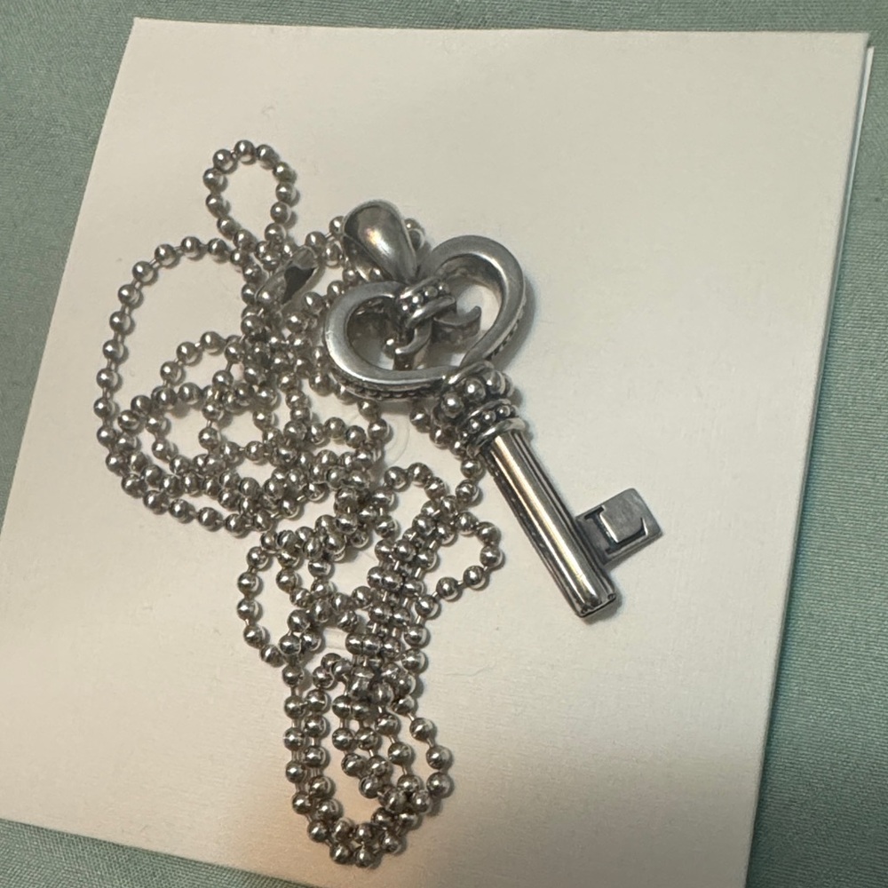 LAGOS Silver Key Pendant Necklace
34” chain